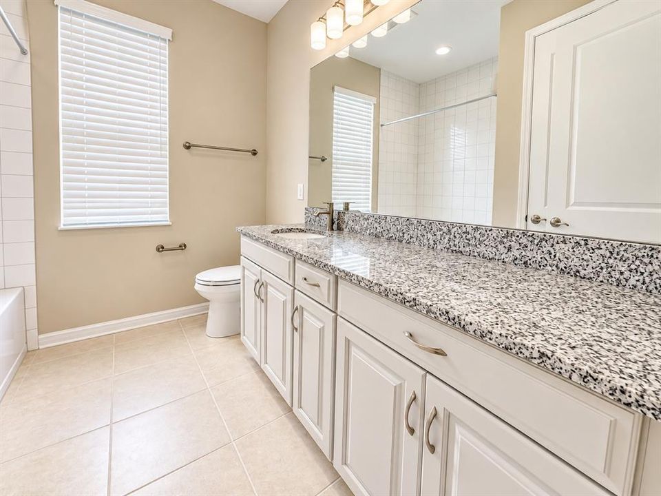 Active With Contract: $3,250 (3 beds, 2 baths, 1900 Square Feet)
