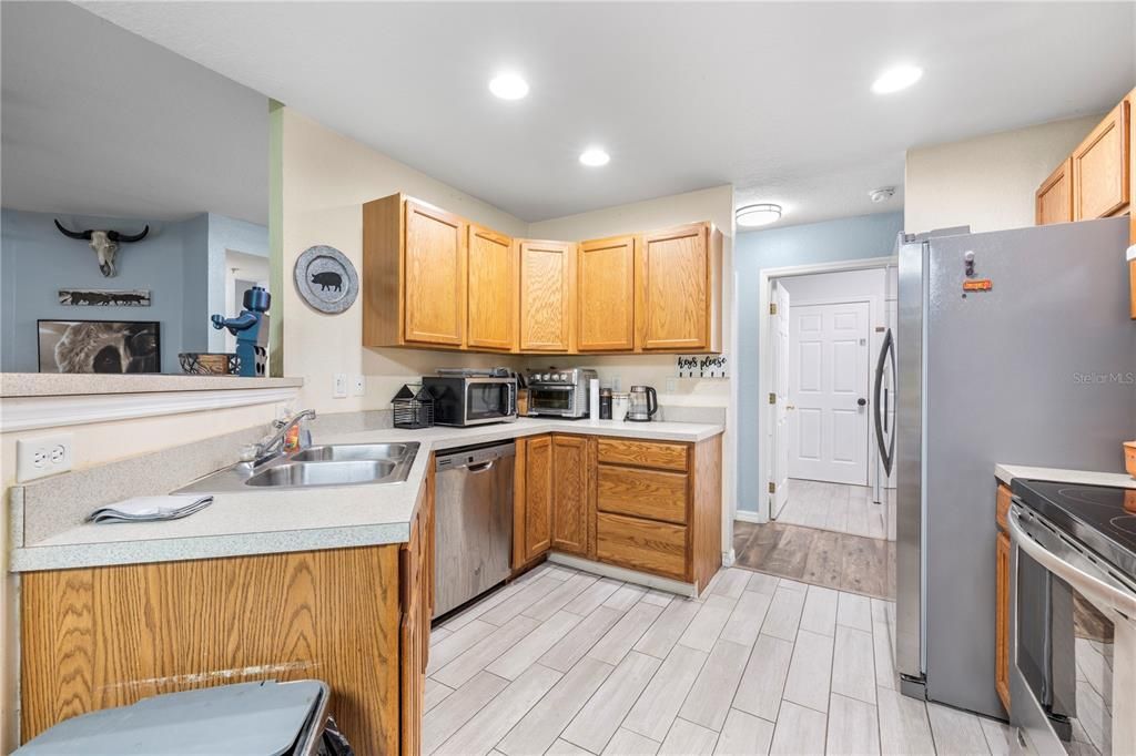 En Venta: $475,000 (3 camas, 2 baños, 1325 Pies cuadrados)