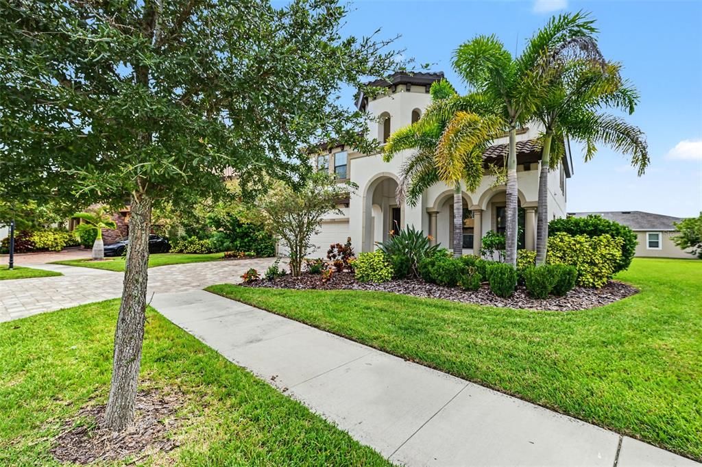 En Venta: $798,900 (6 camas, 6 baños, 5002 Pies cuadrados)