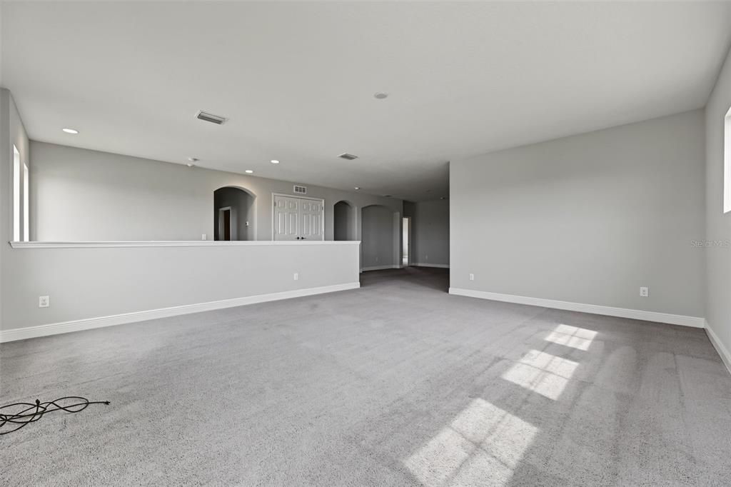 En Venta: $798,900 (6 camas, 6 baños, 5002 Pies cuadrados)