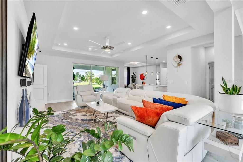 Activo con contrato: $450,000 (4 camas, 3 baños, 2198 Pies cuadrados)