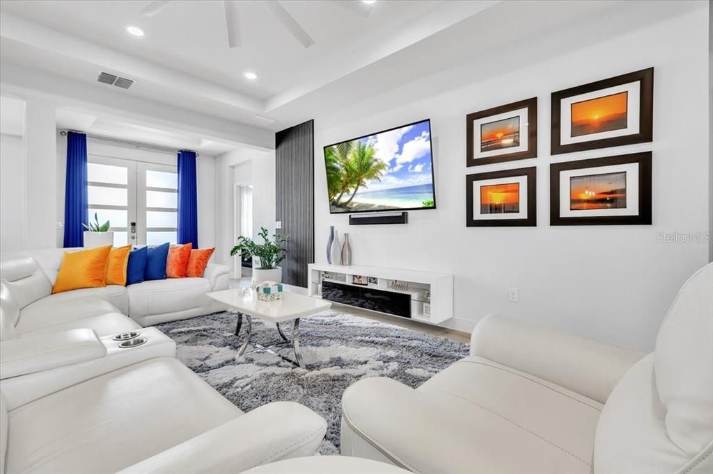 Activo con contrato: $450,000 (4 camas, 3 baños, 2198 Pies cuadrados)
