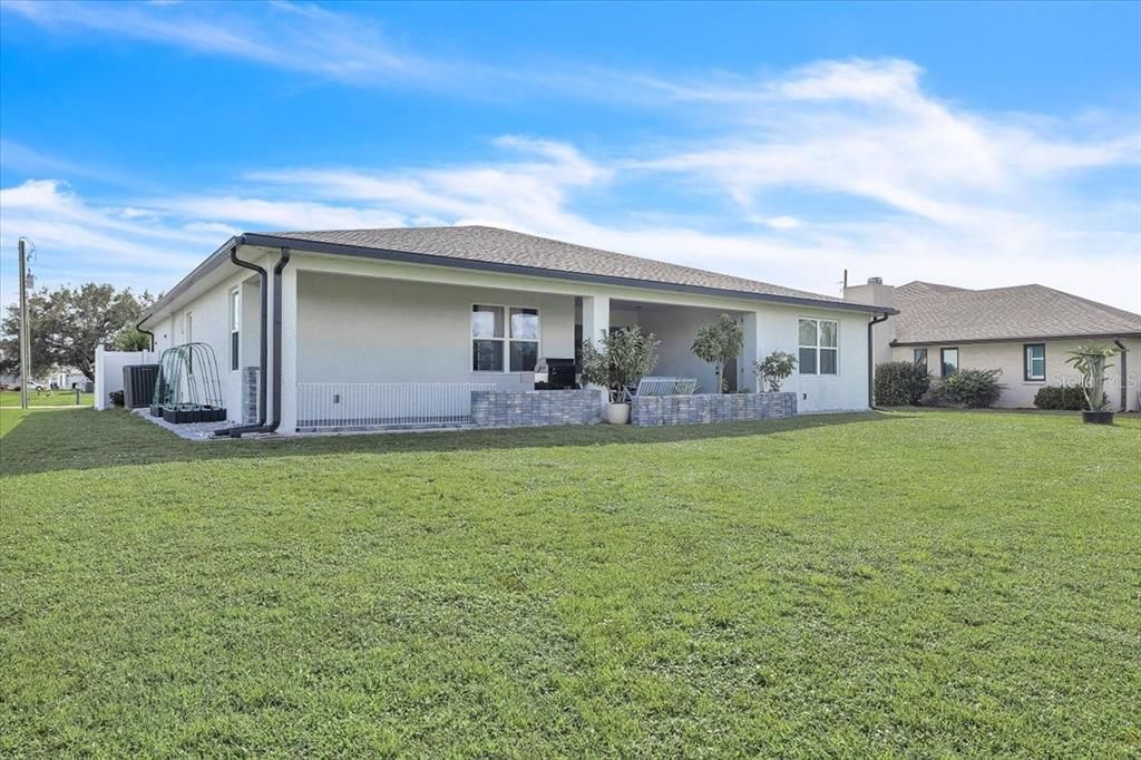 Activo con contrato: $450,000 (4 camas, 3 baños, 2198 Pies cuadrados)