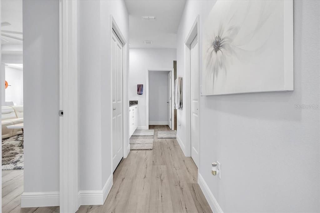 Activo con contrato: $450,000 (4 camas, 3 baños, 2198 Pies cuadrados)