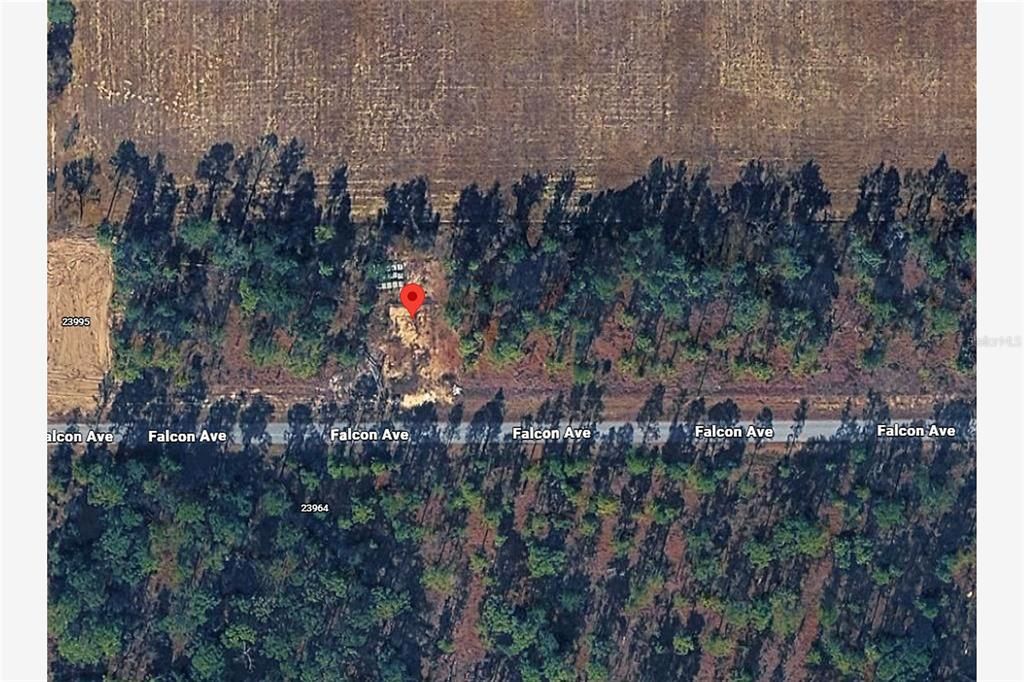 На продажу: $11,500 (0.25 acres)