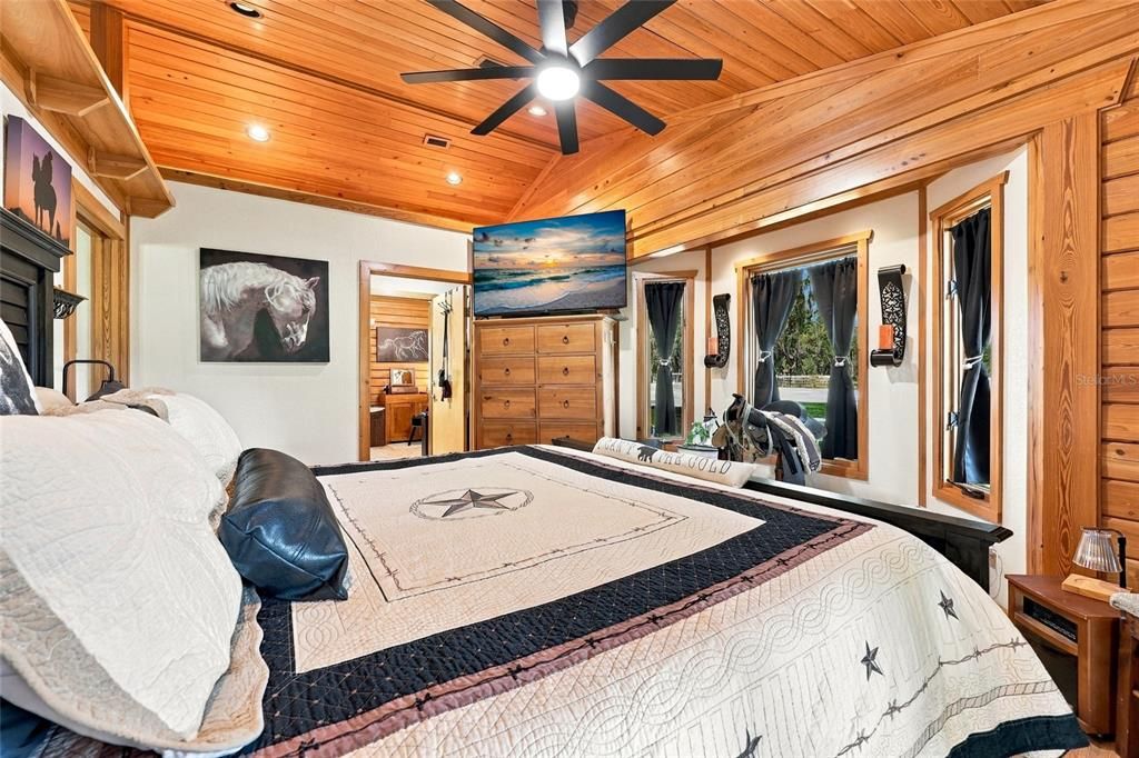For Sale: $1,399,000 (5 beds, 3 baths, 2440 Square Feet)