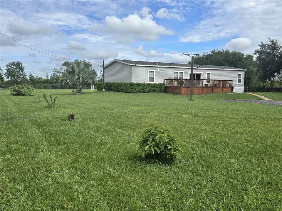 Activo con contrato: $375,000 (3 camas, 2 baños, 2108 Pies cuadrados)
