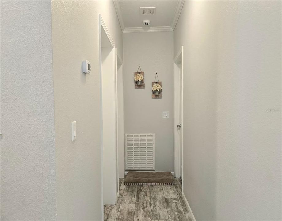 Activo con contrato: $375,000 (3 camas, 2 baños, 2108 Pies cuadrados)