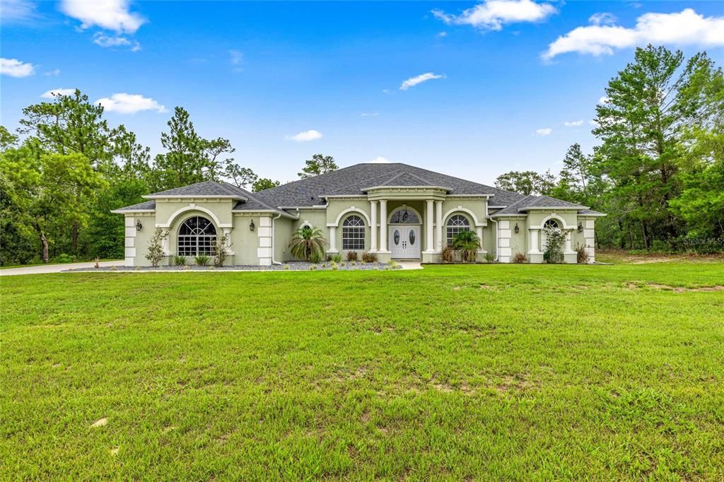 For Sale: $575,000 (4 beds, 3 baths, 3563 Square Feet)