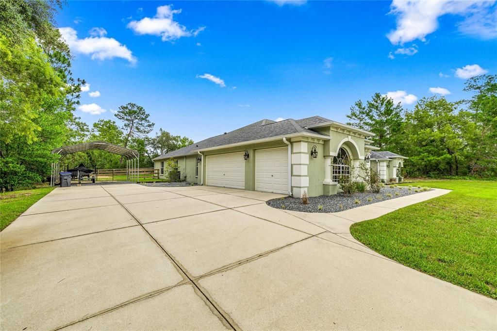 For Sale: $575,000 (4 beds, 3 baths, 3563 Square Feet)
