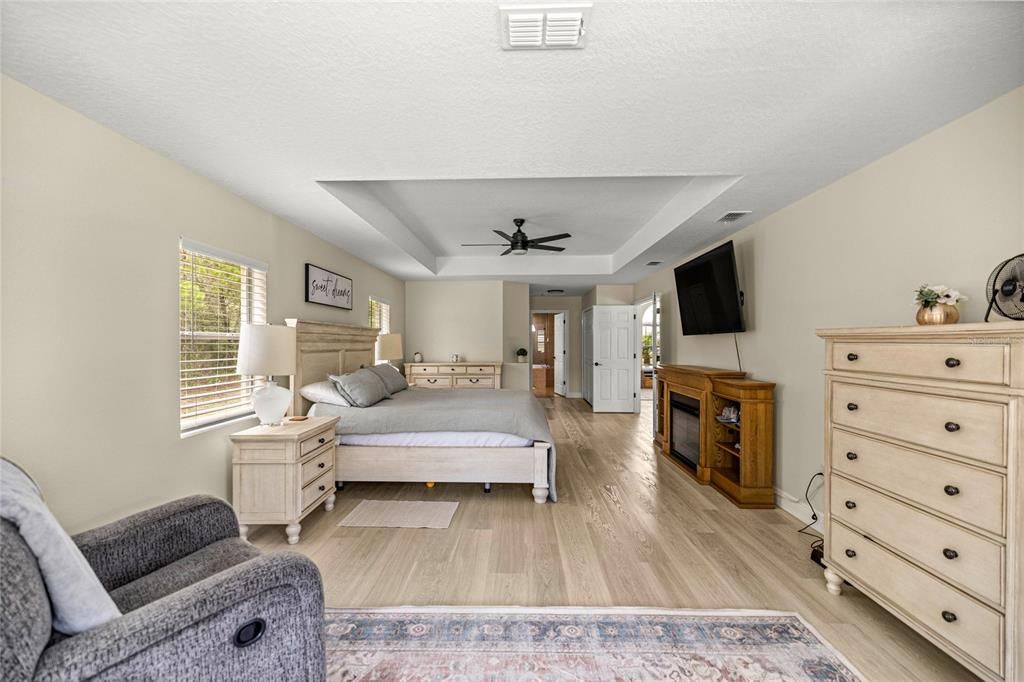For Sale: $575,000 (4 beds, 3 baths, 3563 Square Feet)