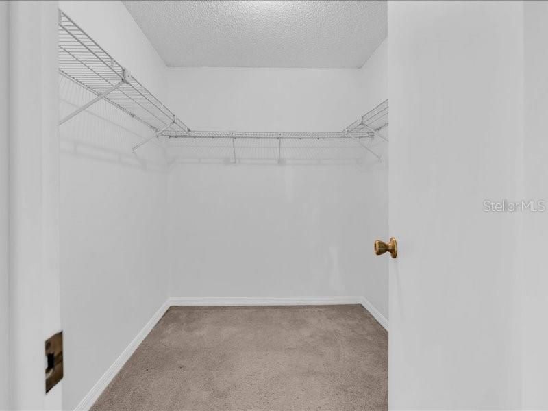 En Venta: $499,000 (3 camas, 2 baños, 1901 Pies cuadrados)
