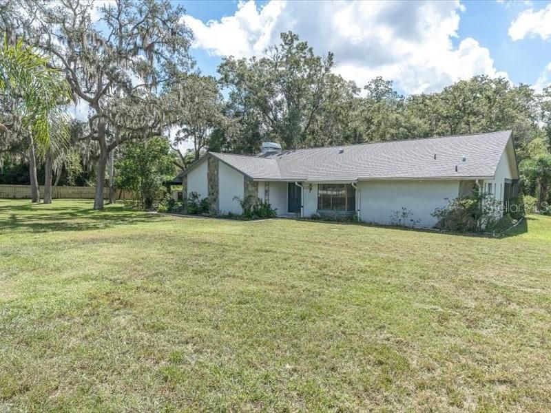 En Venta: $499,000 (3 camas, 2 baños, 1901 Pies cuadrados)