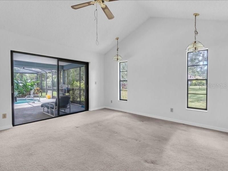 En Venta: $499,000 (3 camas, 2 baños, 1901 Pies cuadrados)