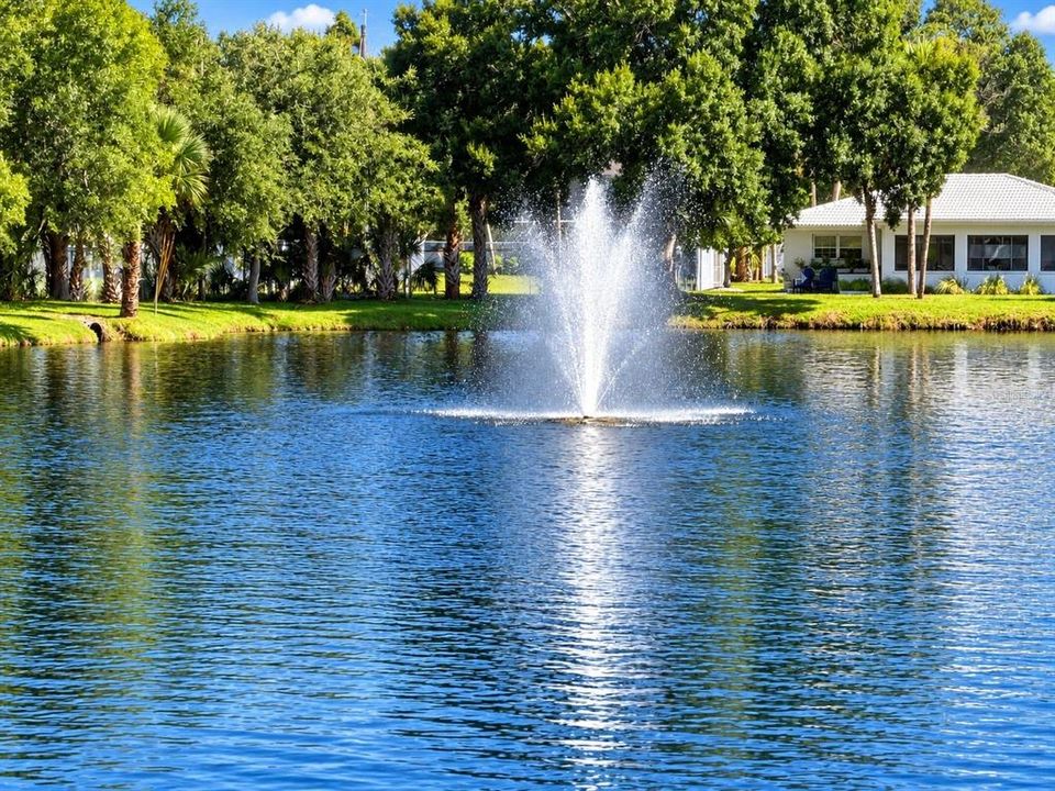 Active With Contract: $149,900 (2 beds, 1 baths, 1085 Square Feet)