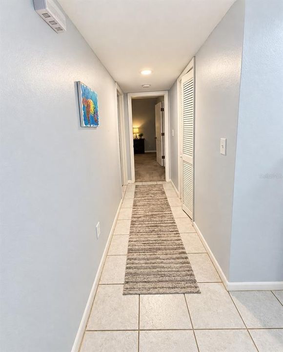 Active With Contract: $149,900 (2 beds, 1 baths, 1085 Square Feet)