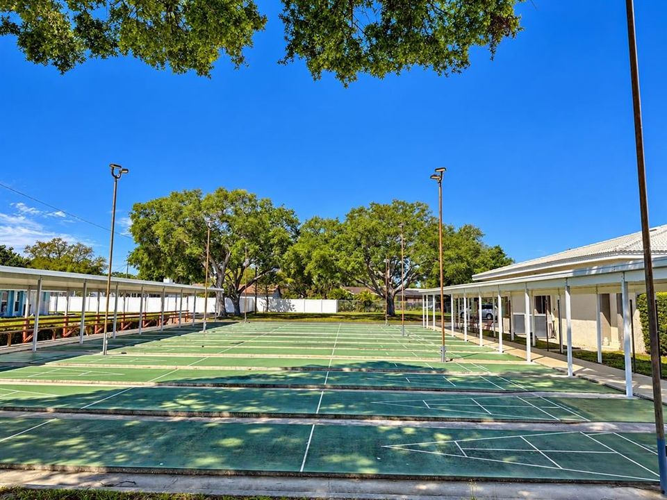 Active With Contract: $149,900 (2 beds, 1 baths, 1085 Square Feet)