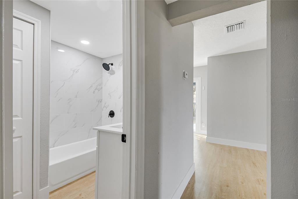 En Venta: $250,000 (2 camas, 2 baños, 782 Pies cuadrados)