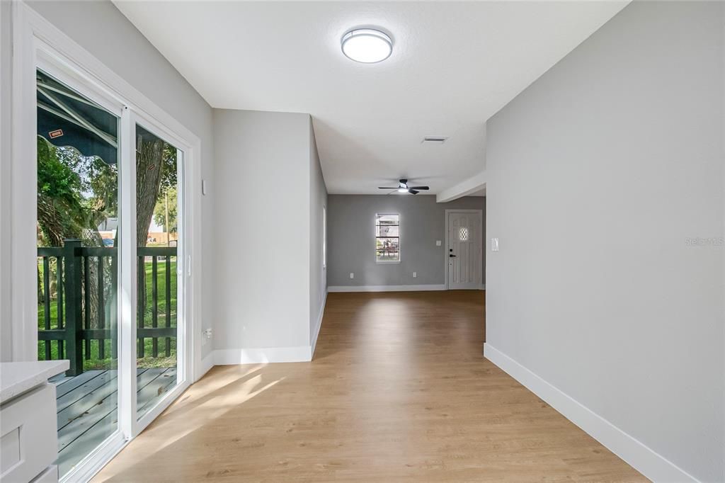 En Venta: $250,000 (2 camas, 2 baños, 782 Pies cuadrados)