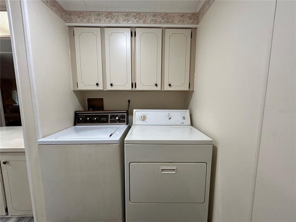 На продажу: $119,900 (2 спален, 2 ванн, 1248 Квадратных фут)