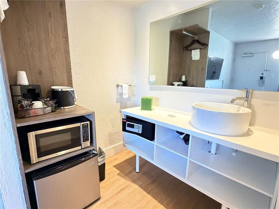 En Venta: $49,000 (1 camas, 1 baños, 198 Pies cuadrados)