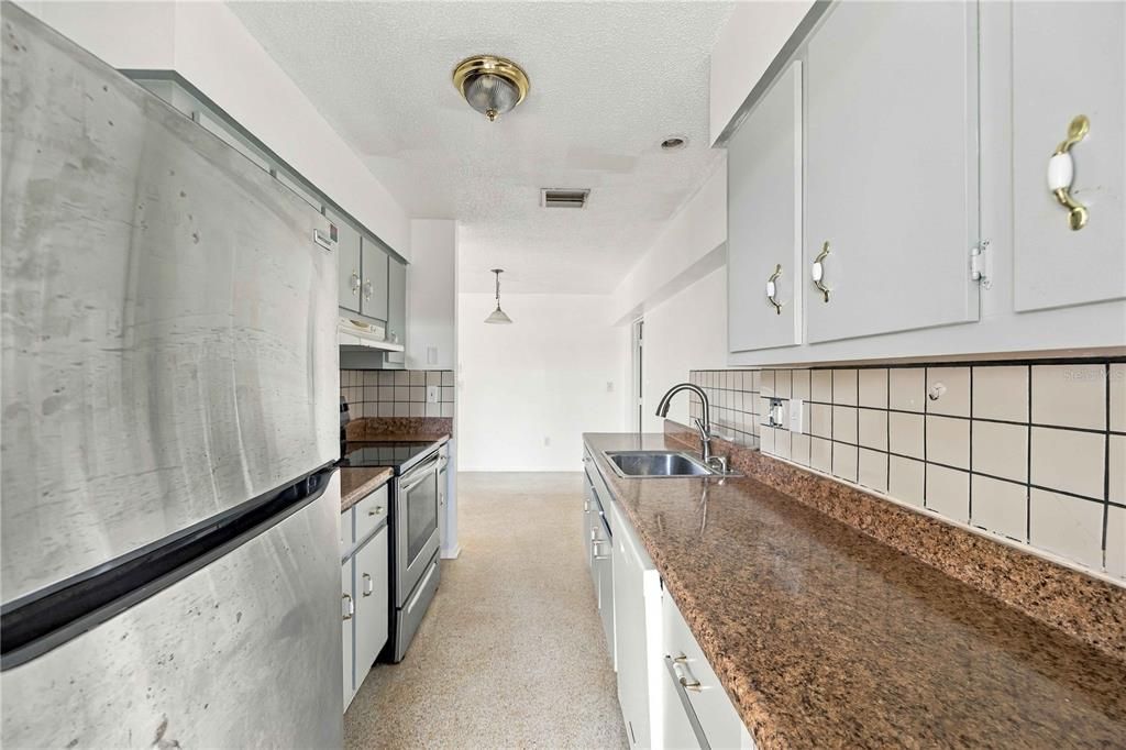 En Venta: $185,000 (2 camas, 2 baños, 1239 Pies cuadrados)