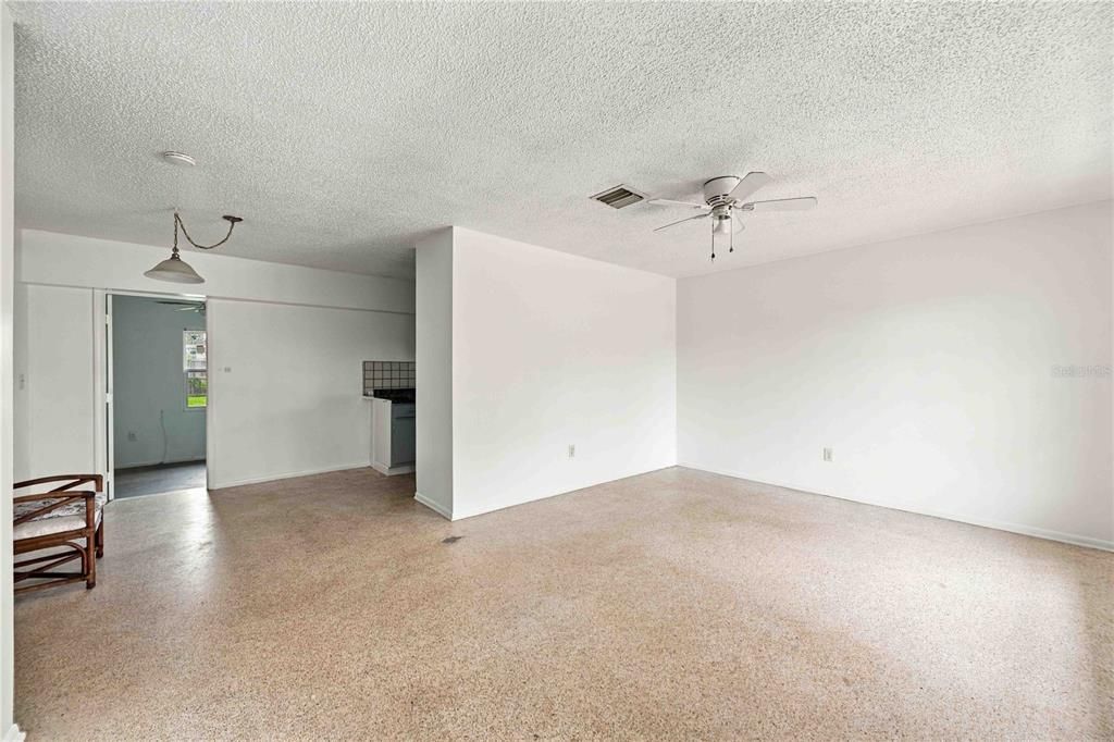 En Venta: $185,000 (2 camas, 2 baños, 1239 Pies cuadrados)