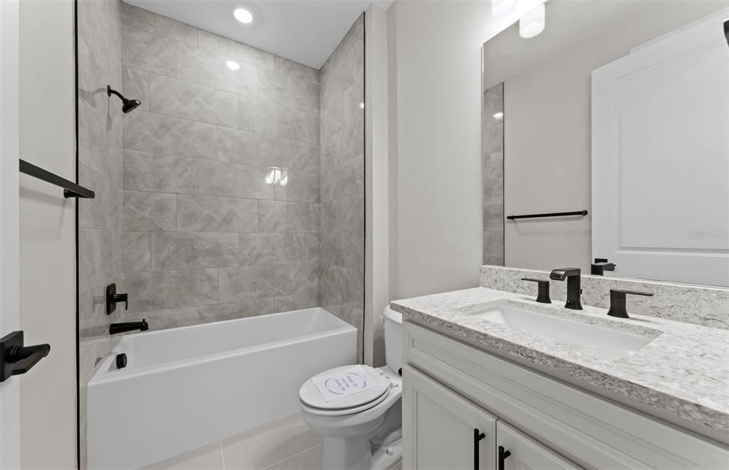 For Sale: $474,990 (2 beds, 2 baths, 1943 Square Feet)