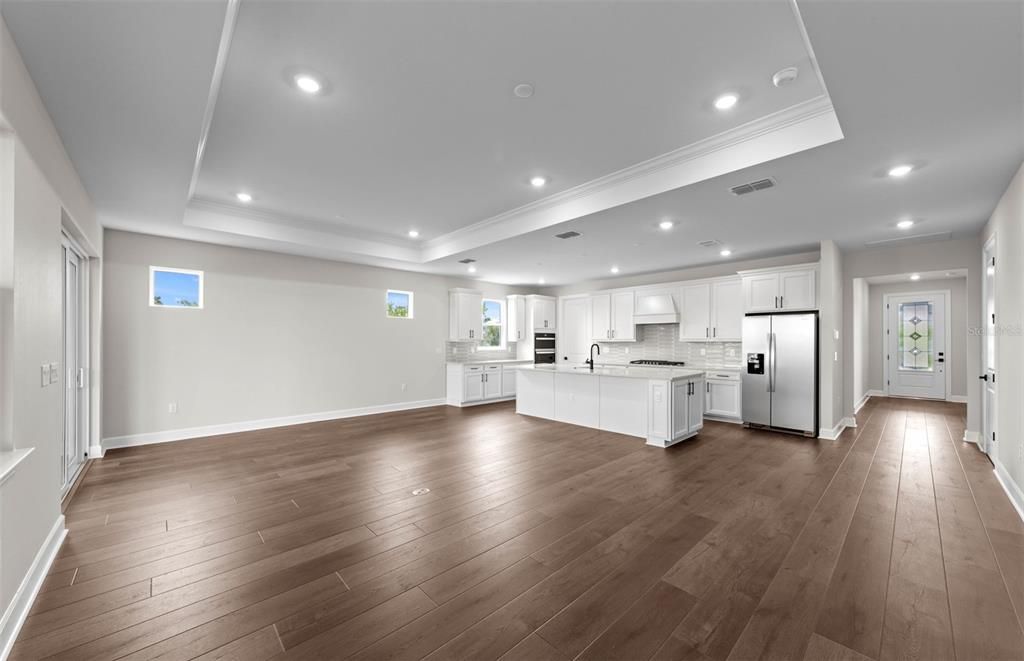 For Sale: $474,990 (2 beds, 2 baths, 1943 Square Feet)