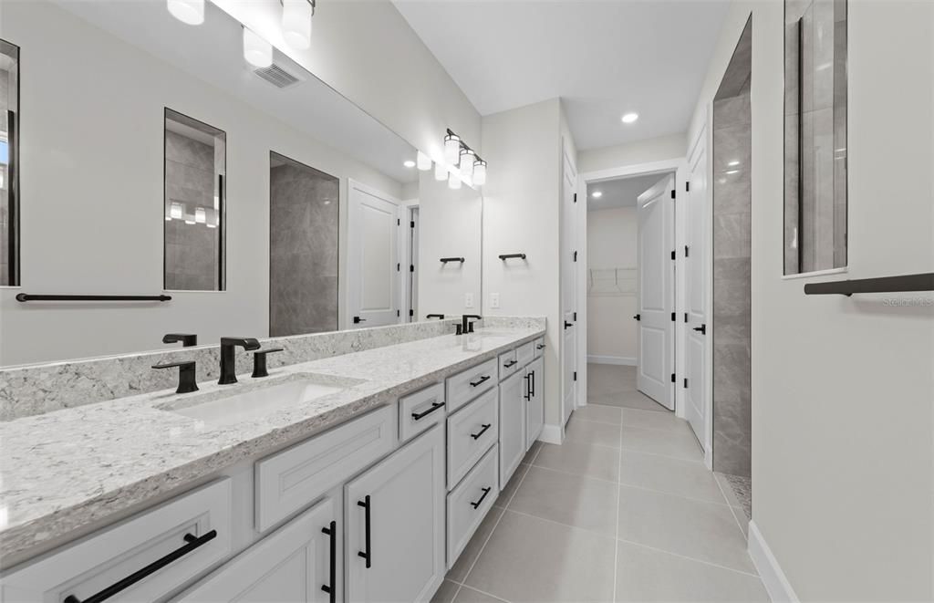 For Sale: $474,990 (2 beds, 2 baths, 1943 Square Feet)