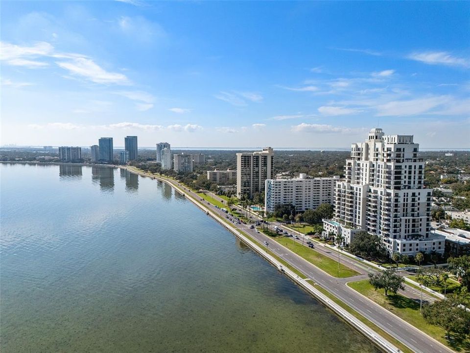 На продажу: $470,000 (2 спален, 2 ванн, 1104 Квадратных фут)