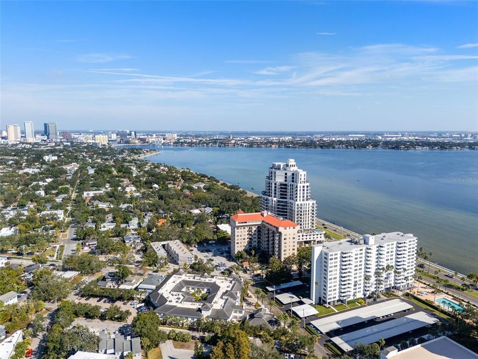На продажу: $470,000 (2 спален, 2 ванн, 1104 Квадратных фут)