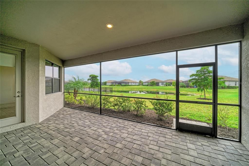 For Sale: $600,000 (4 beds, 2 baths, 2239 Square Feet)