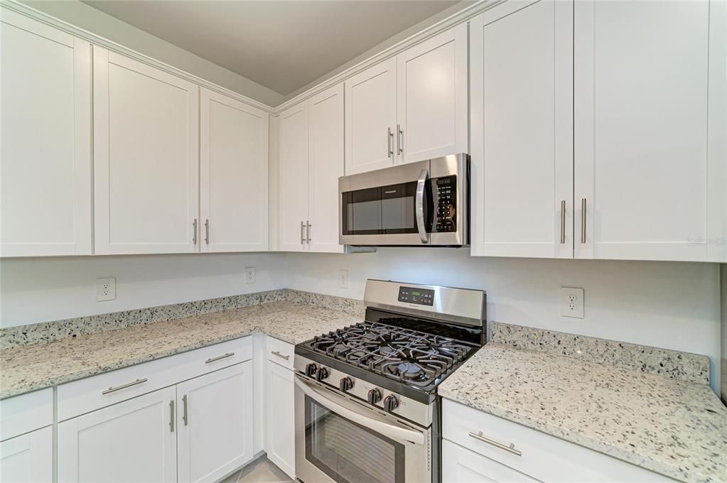 For Sale: $600,000 (4 beds, 2 baths, 2239 Square Feet)