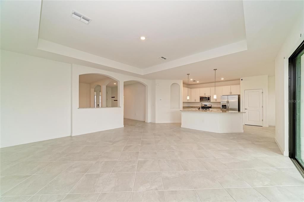 For Sale: $600,000 (4 beds, 2 baths, 2239 Square Feet)