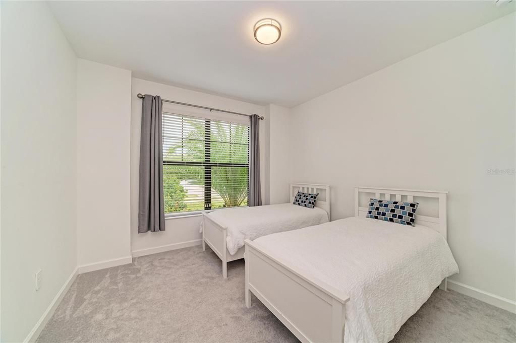 For Sale: $600,000 (4 beds, 2 baths, 2239 Square Feet)