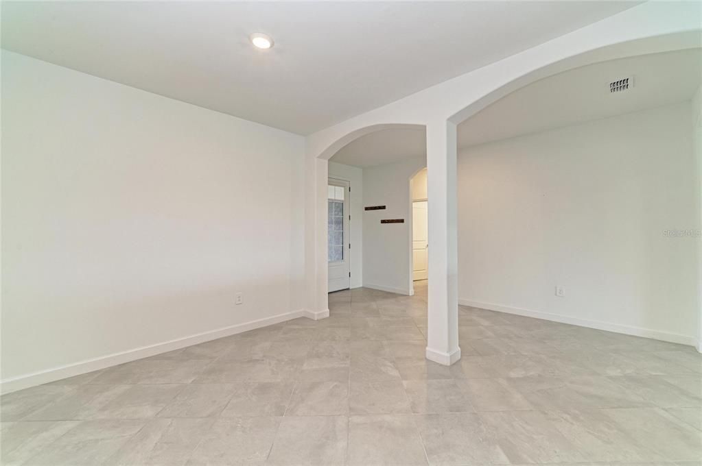 For Sale: $600,000 (4 beds, 2 baths, 2239 Square Feet)
