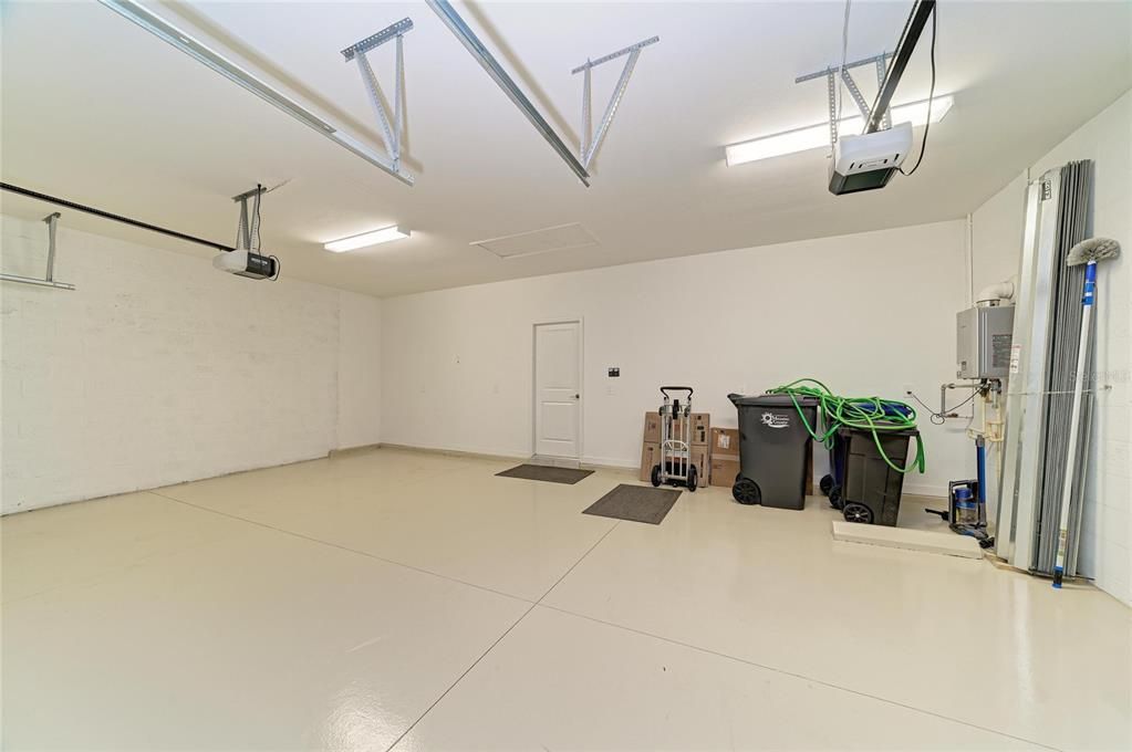 For Sale: $600,000 (4 beds, 2 baths, 2239 Square Feet)
