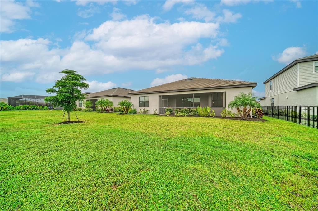 For Sale: $600,000 (4 beds, 2 baths, 2239 Square Feet)