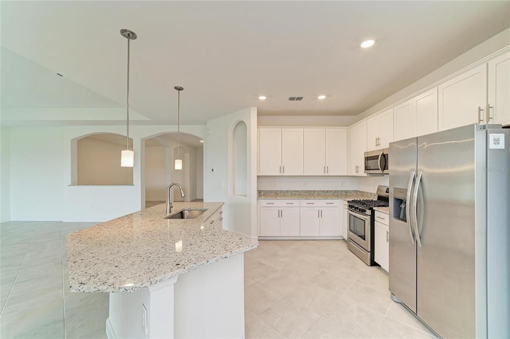 For Sale: $600,000 (4 beds, 2 baths, 2239 Square Feet)