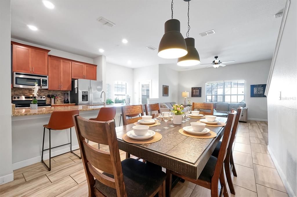 For Sale: $459,900 (5 beds, 4 baths, 2128 Square Feet)