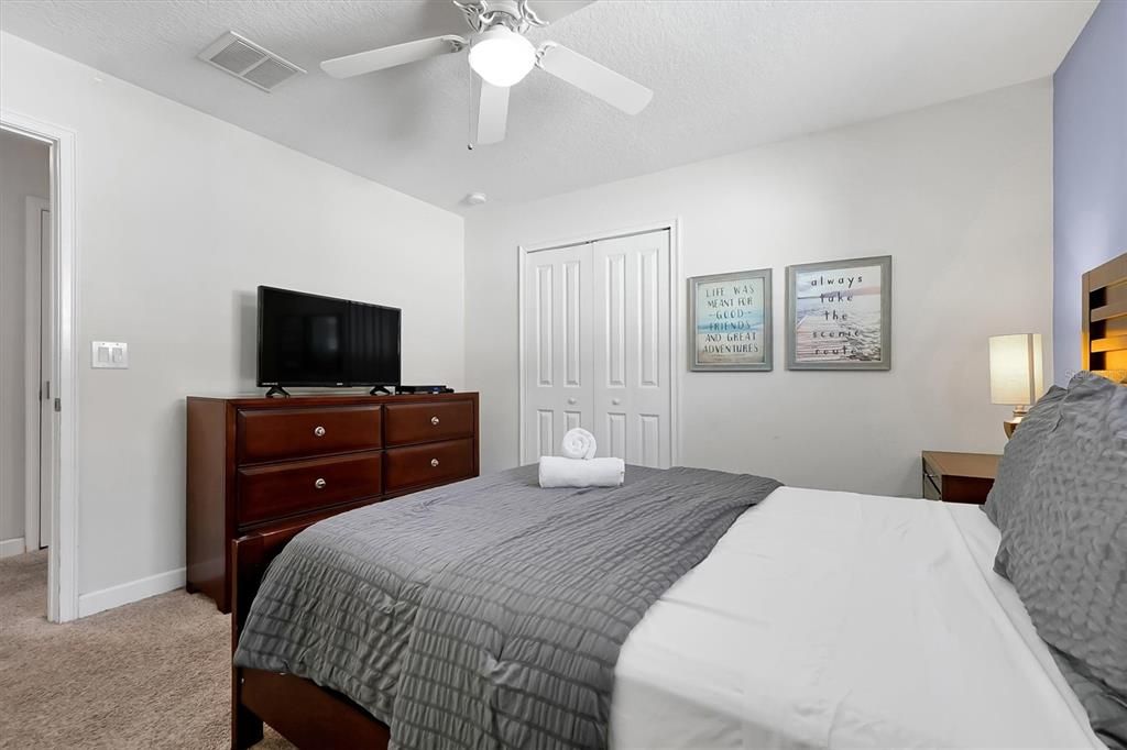 For Sale: $459,900 (5 beds, 4 baths, 2128 Square Feet)