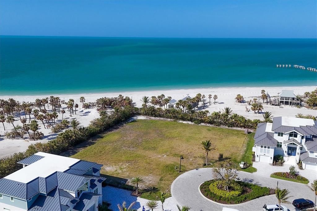 For Sale: $3,495,000 (0.27 acres)