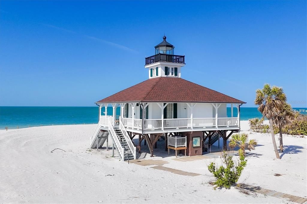 For Sale: $3,495,000 (0.27 acres)