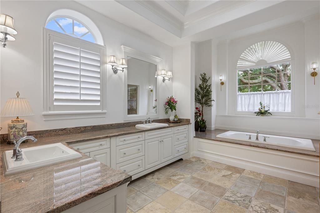 For Sale: $1,999,622 (5 beds, 4 baths, 4965 Square Feet)