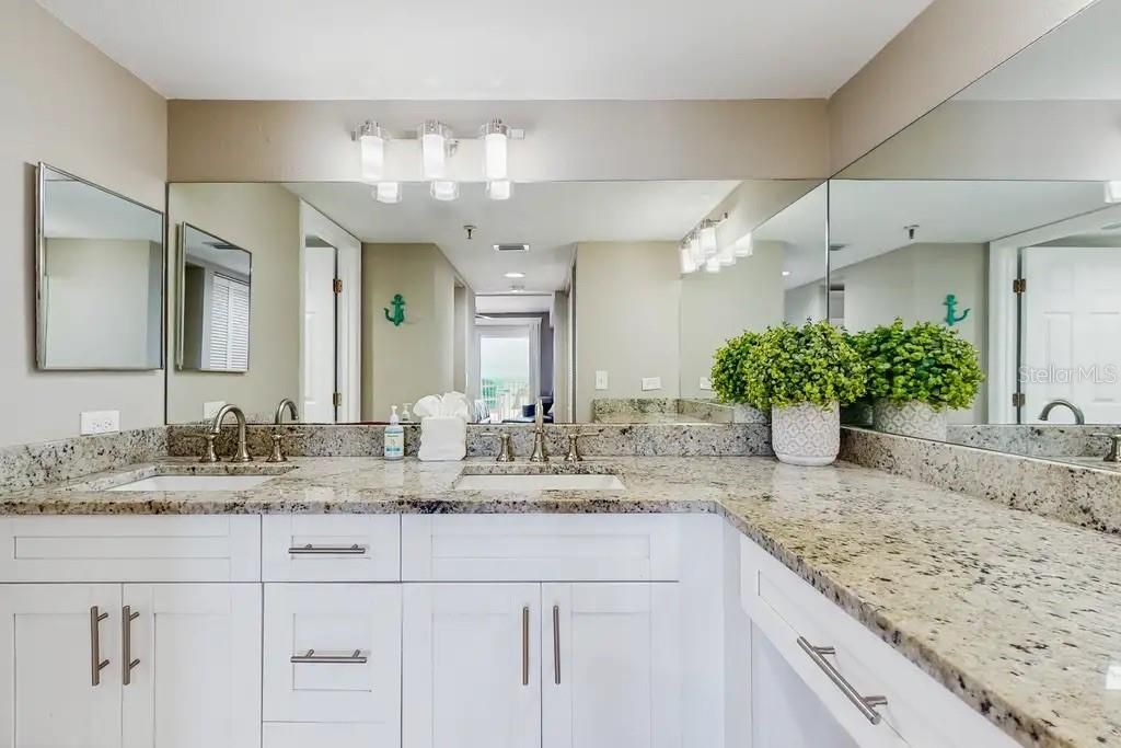 For Sale: $884,900 (3 beds, 2 baths, 1435 Square Feet)