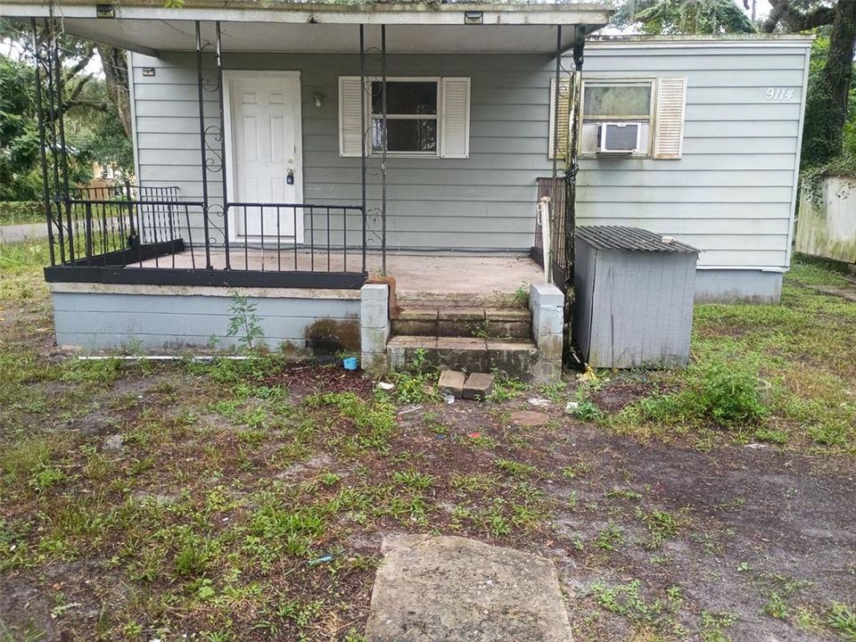 For Sale: $134,900 (4 beds, 2 baths, 1350 Square Feet)