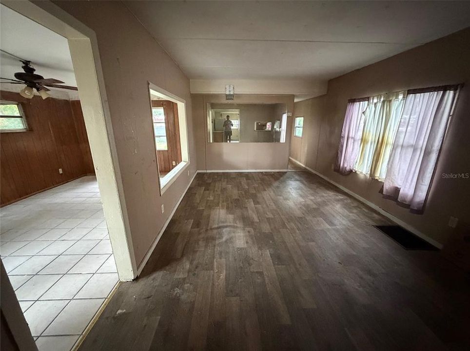 For Sale: $134,900 (4 beds, 2 baths, 1350 Square Feet)