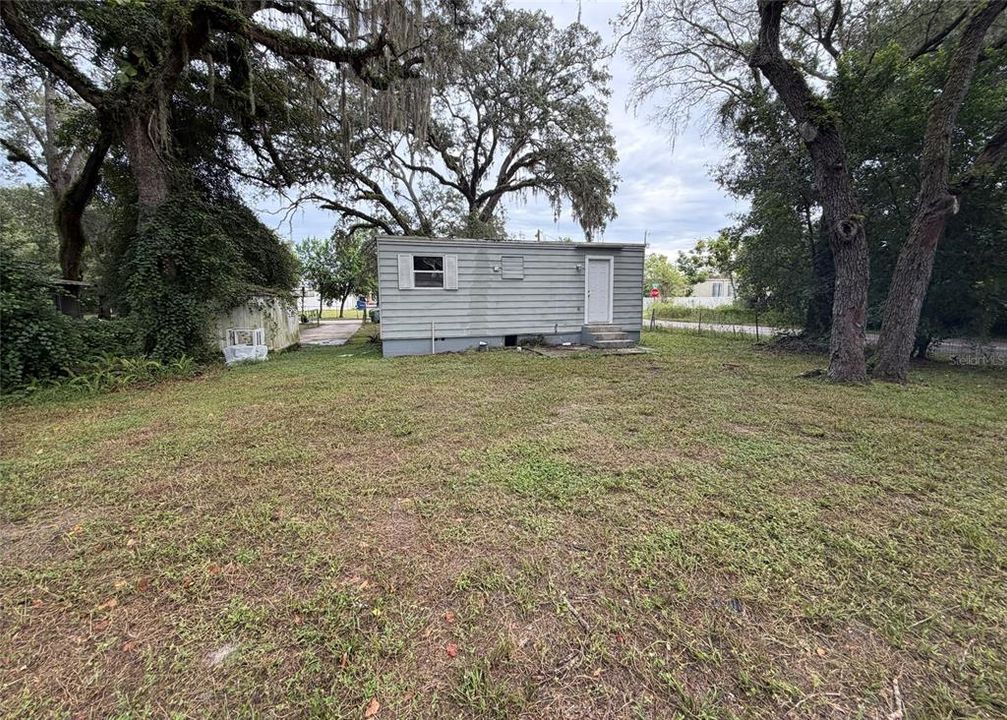 For Sale: $134,900 (4 beds, 2 baths, 1350 Square Feet)