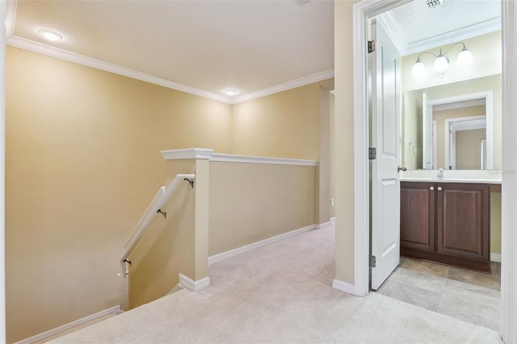 На продажу: $325,000 (3 спален, 2 ванн, 1781 Квадратных фут)